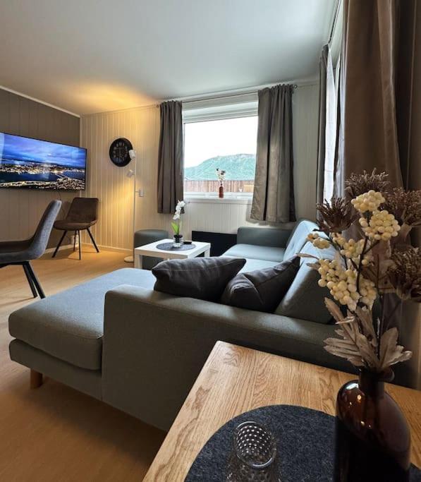 Moderne Sentral Leilighet Med 3 Soverom - Saltus Tromsø Kültér fotó